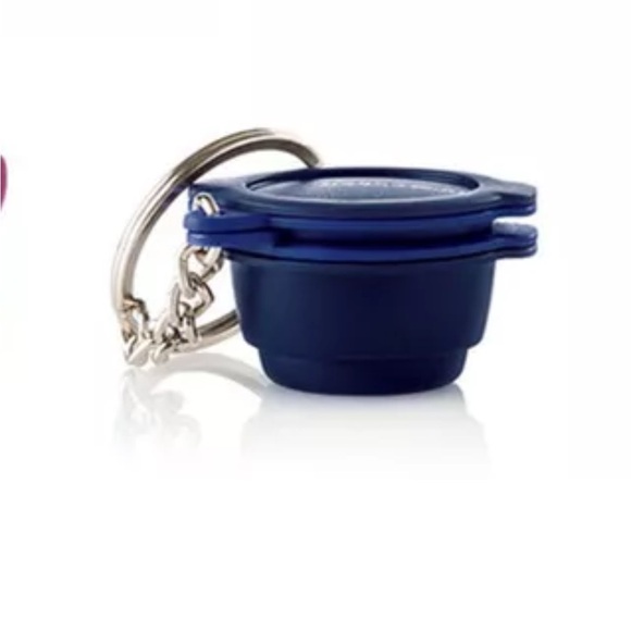 Tupperware Mini Micro Urban Millennials Keychain - Picture 2 of 4
